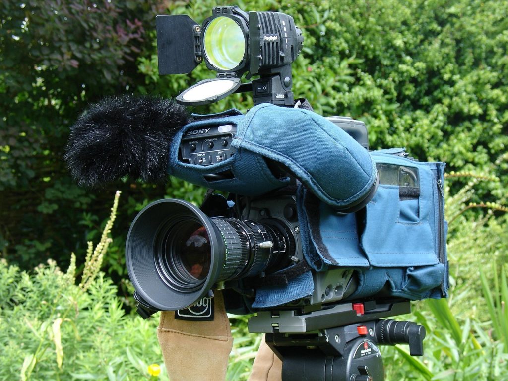 television-camera-1300837_1280