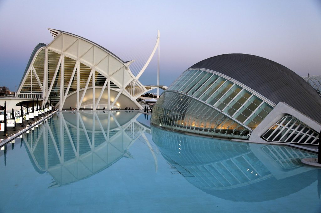 architecture-2219681_1280